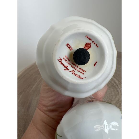 Posies Salt Pepper Shakers Royal Crown Derby Salt And Pepper Shakers Bone China - Picture 2 of 6